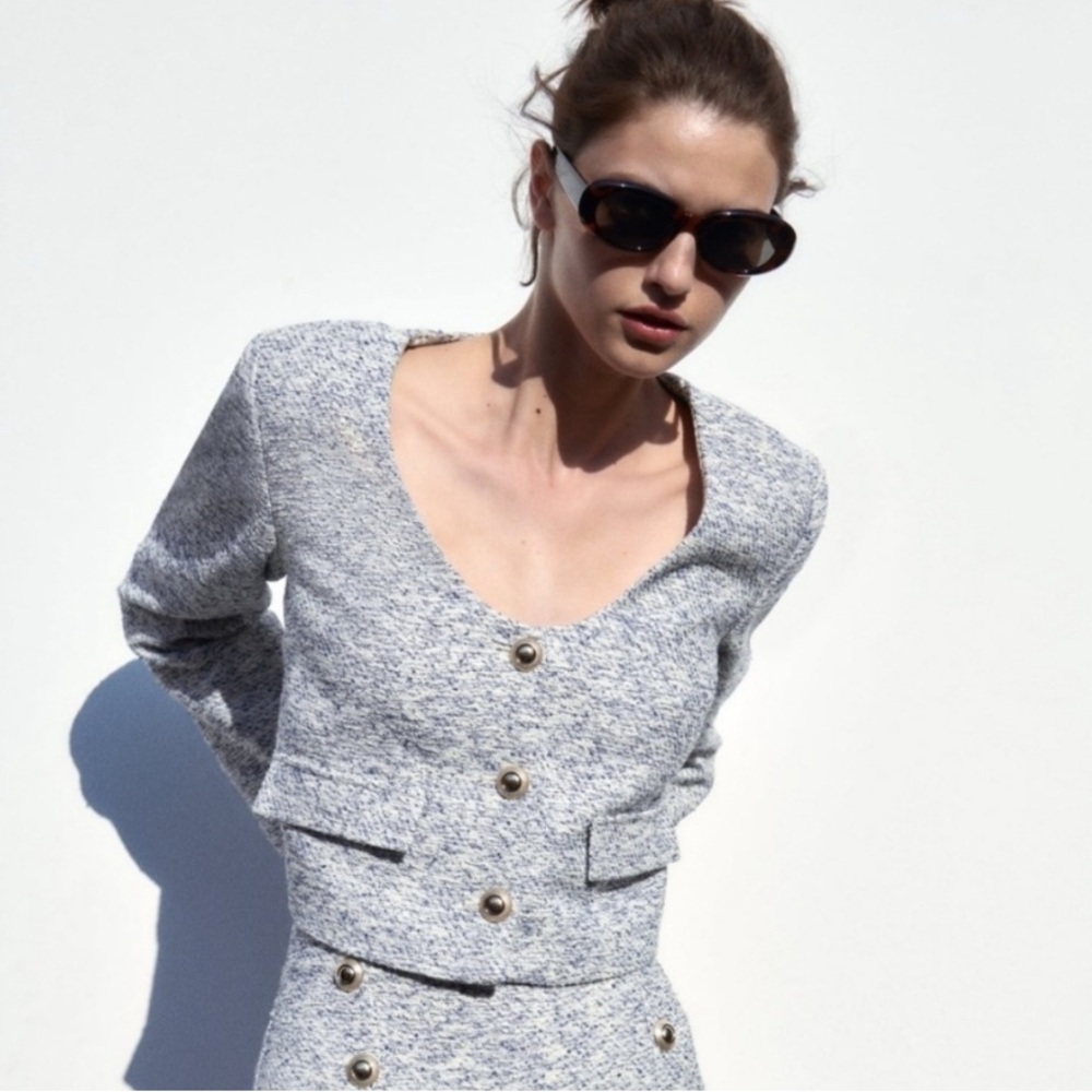 BLOGGERS FAVE!! ZARA Ecru & Blue Textured Blazer With Gold Buttons